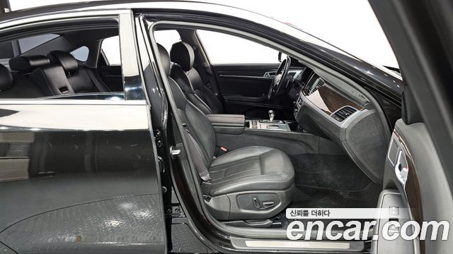 Genesis G80 2017 thumb 11