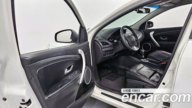 Renault Korea SM3 2010 thumb 10