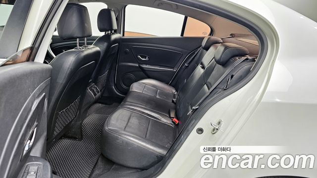 Renault Korea SM3 2010 thumb 12