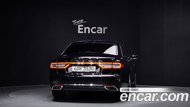 Lincoln Continental 2019 thumb 5