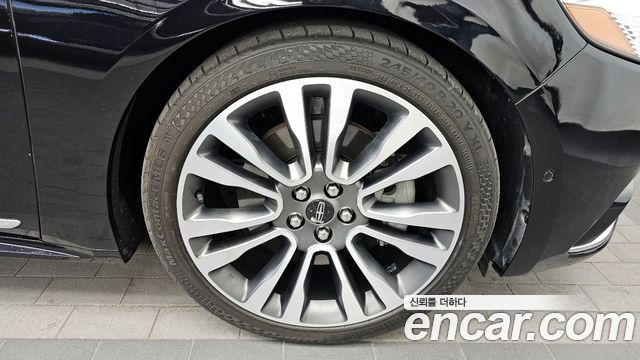 Lincoln Continental 2019 thumb 6