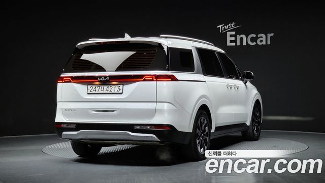 Kia Carnival 2022 thumb 2