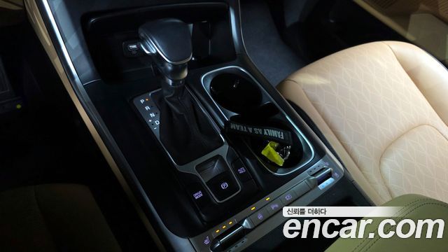 Kia Carnival 2022 thumb 9