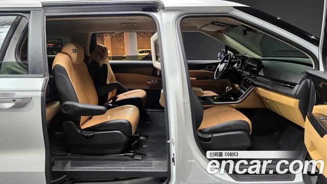 Kia Carnival 2022 thumb 10