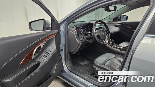 Chevrolet Alpheon 2012 thumb 11