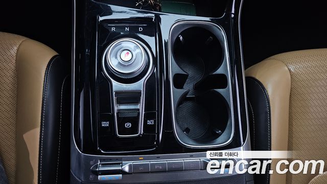 Kia Carnival 2021 thumb 10