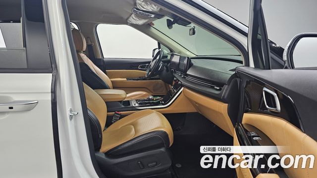 Kia Carnival 2021 thumb 11