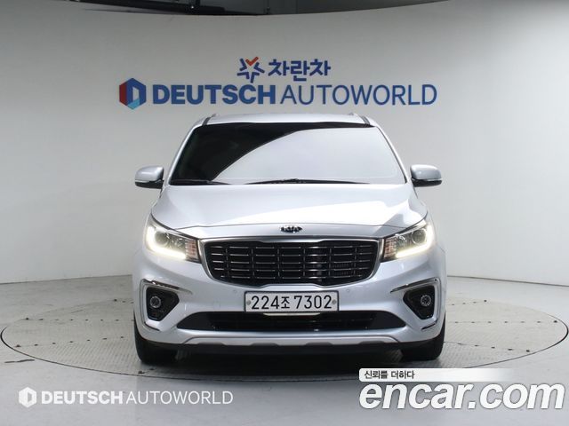 Kia Carnival 2019 thumb 4