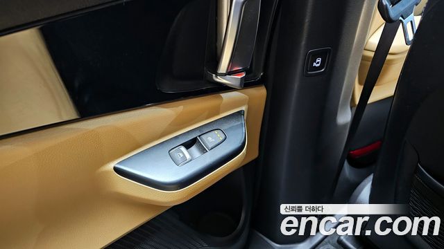 Kia Carnival 2021 thumb 12