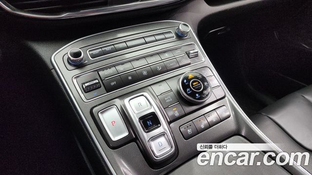 Hyundai Santa Fe 2021 thumb 9
