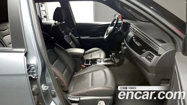 SsangYong Korando 2021 thumb 10