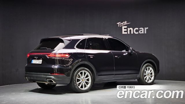 Porsche Cayenne 2019 thumb 3