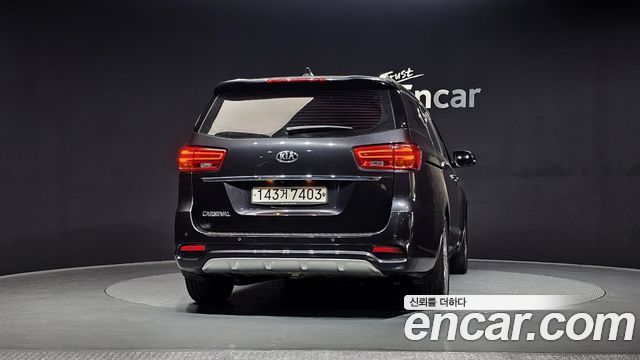 Kia Carnival 2020 thumb 5