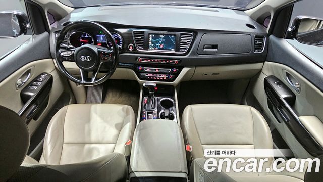 Kia Carnival 2020 thumb 8
