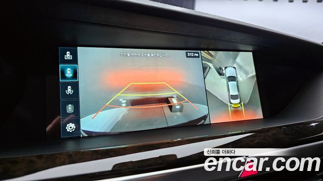 Genesis G90 2020 thumb 11