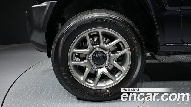 Suzuki Jimny 2025 thumb 5