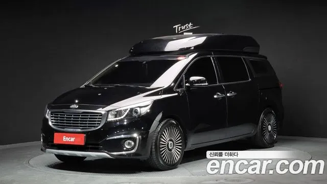 Kia Carnival 2015 thumb 12