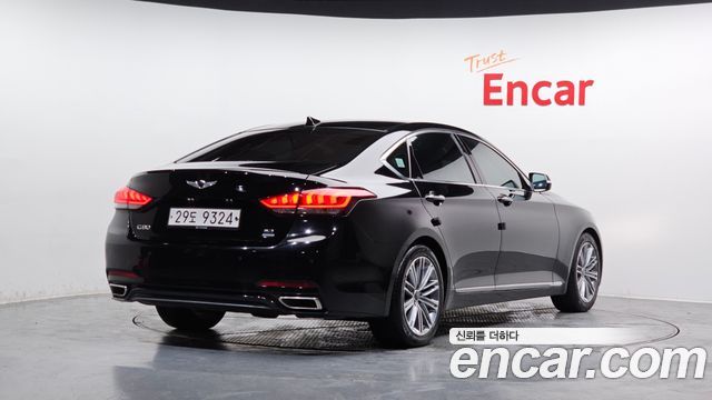 Genesis G80 2017 thumb 3