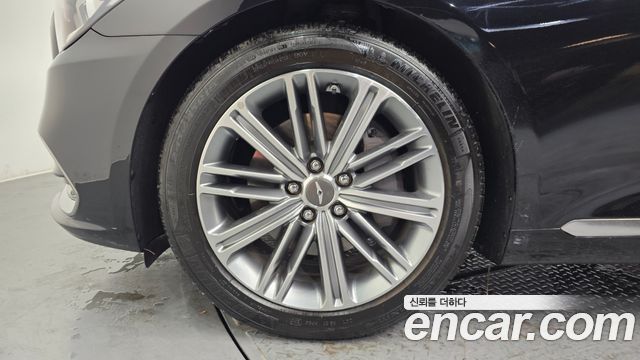 Genesis G80 2017 thumb 6
