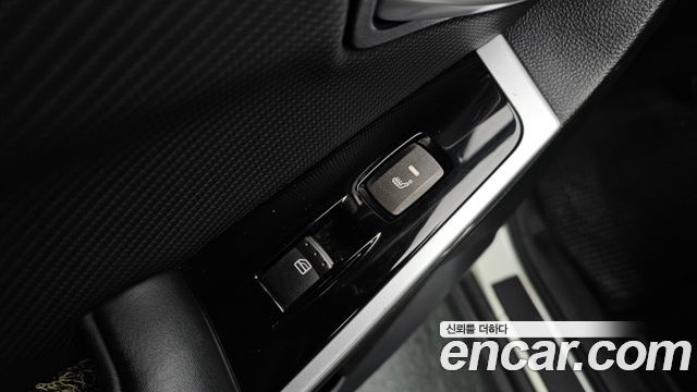 SsangYong Korando 2019 thumb 12