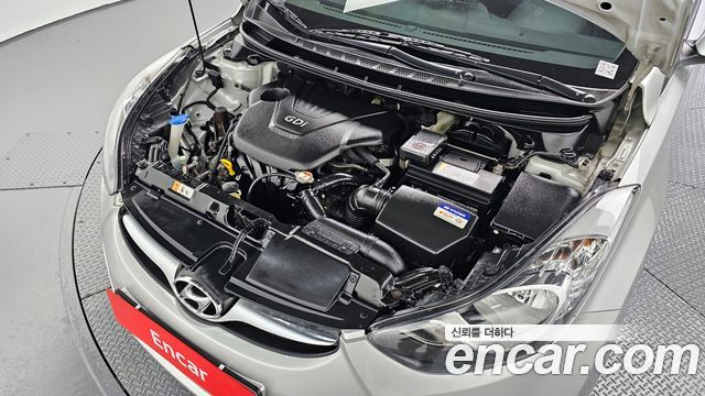 Hyundai Avante 2011 thumb 6