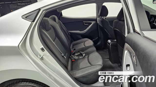 Hyundai Avante 2011 thumb 11