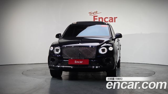 Bentley Bentayga 2022 thumb 4