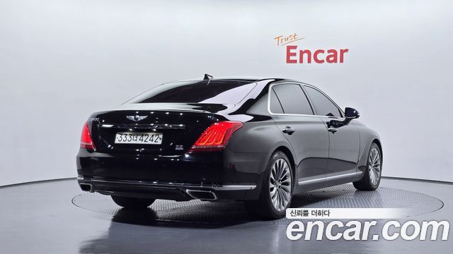 Genesis G90 2017 thumb 3