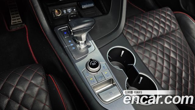 Genesis G70 2018 thumb 10