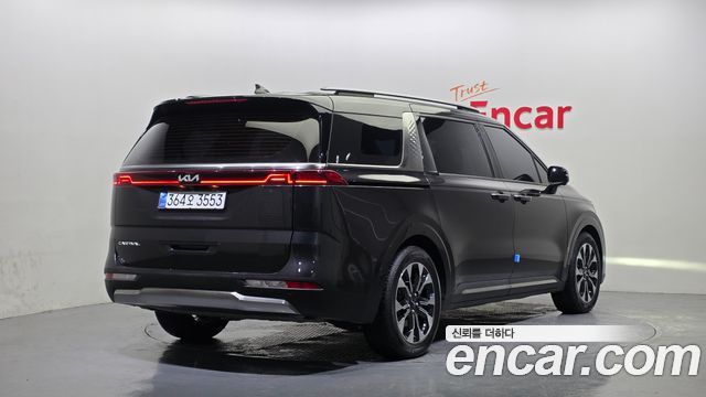 Kia Carnival 2021 thumb 3