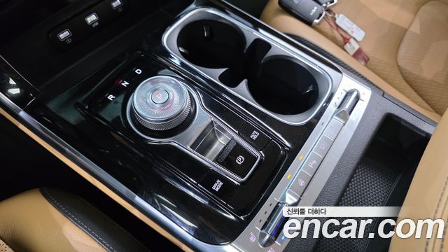 Kia Carnival 2021 thumb 10