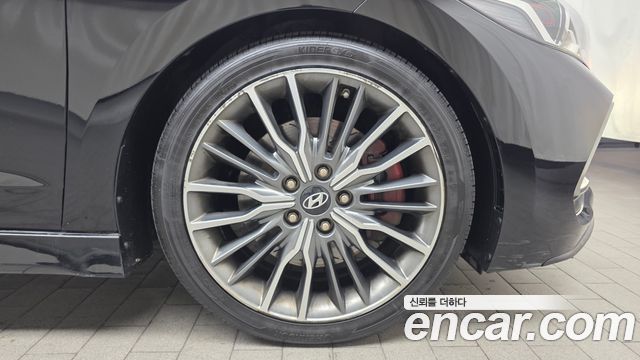 Hyundai Avante 2018 thumb 6