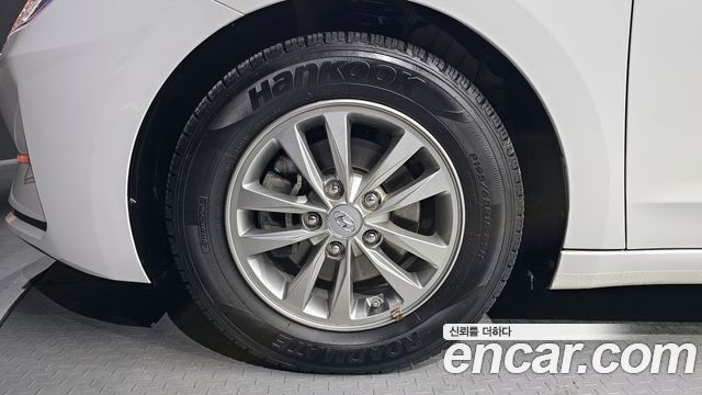 Hyundai Avante 2019 thumb 6