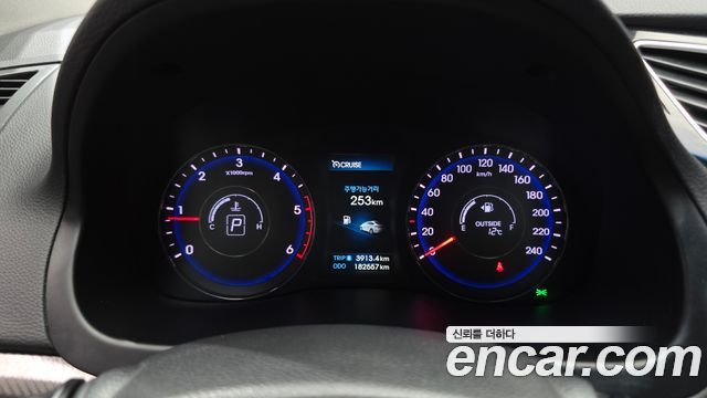 Hyundai i40 2014 thumb 9