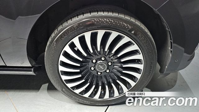 Lincoln Navigator 2019 thumb 6