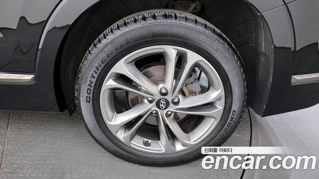 Hyundai Santa Fe 2018 thumb 5