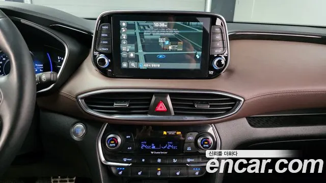 Hyundai Santa Fe 2018 thumb 11