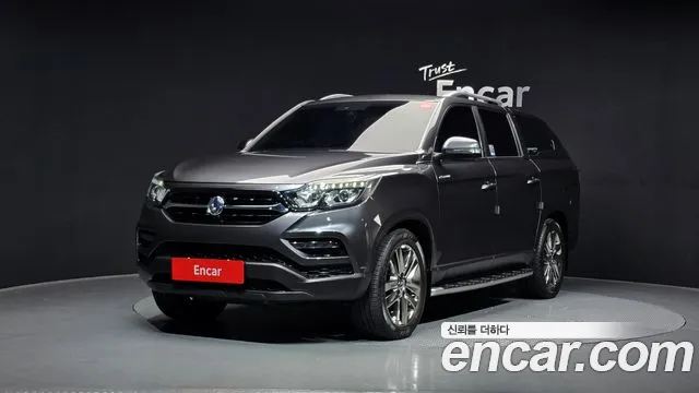 SsangYong Rexton 2019 thumb 2