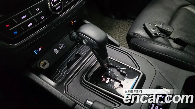 SsangYong Rexton 2023 thumb 10