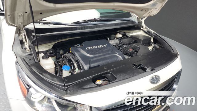 Kia Carnival 2016 thumb 7