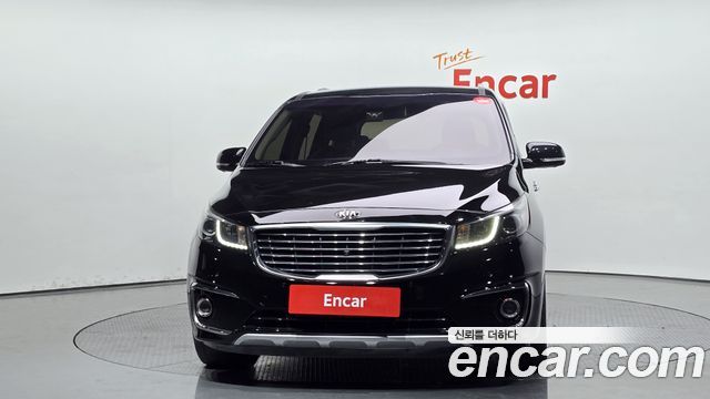 Kia Carnival 2018 thumb 3