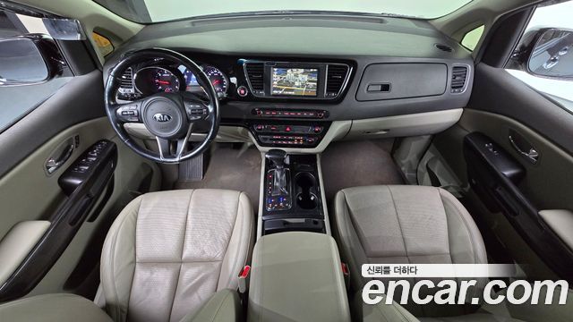 Kia Carnival 2018 thumb 7
