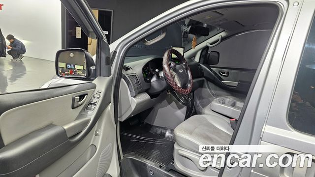 Hyundai Starex 2015 thumb 11