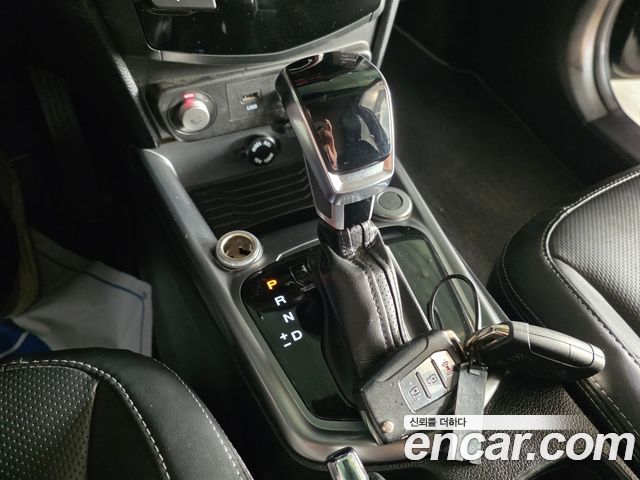 SsangYong Tivoli 2019 thumb 11