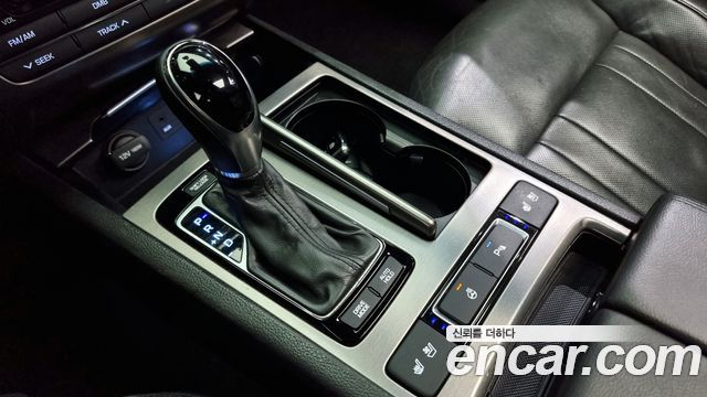 Hyundai Genesis 2015 thumb 10