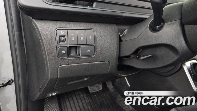 Hyundai Staria 2022 thumb 12