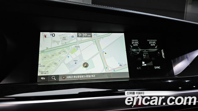 Genesis G90 2019 thumb 12
