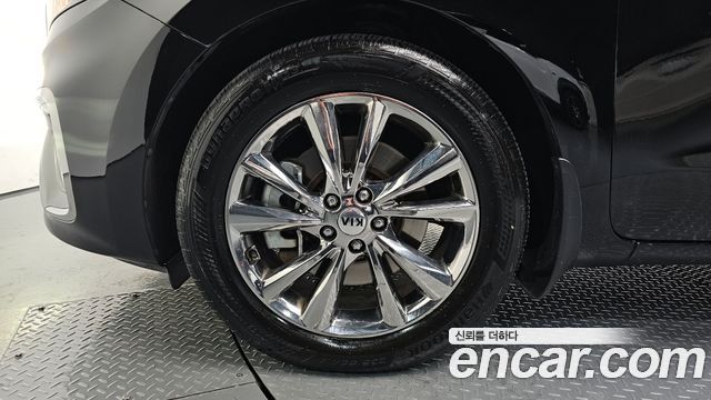 Kia Carnival 2020 thumb 5