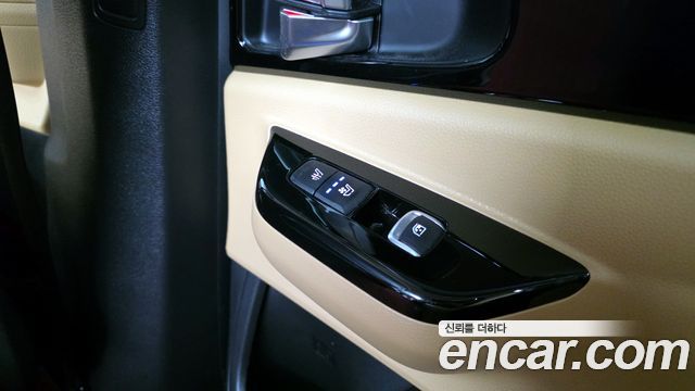 Kia Carnival 2022 thumb 12