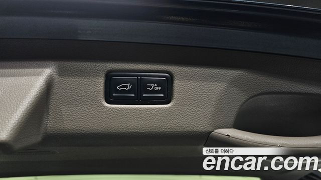 Kia Carnival 2021 thumb 12